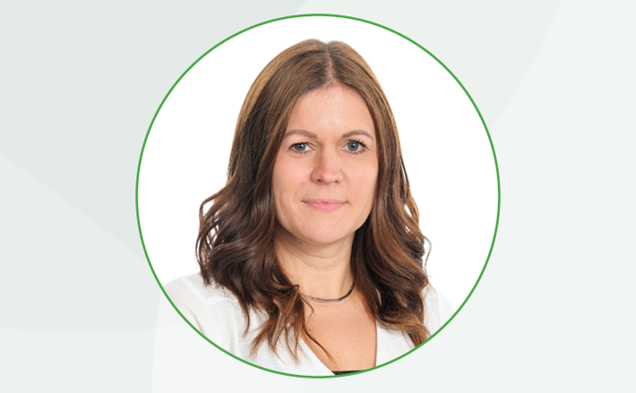 career-page-profile-images-louise-mansfield