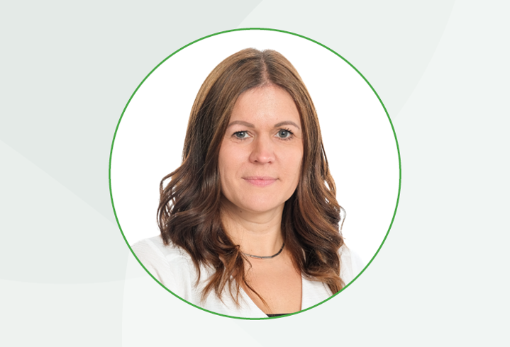 career-page-profile-images-louise-mansfield